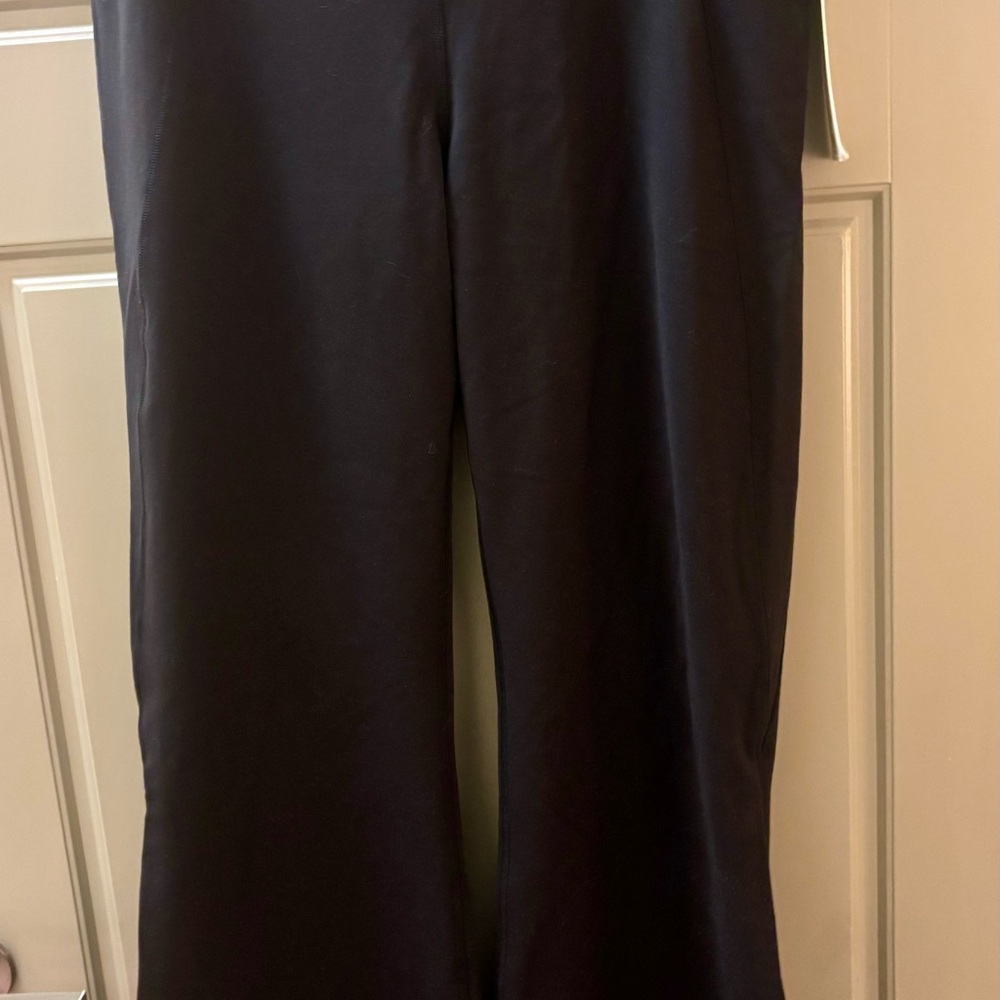 Lululemon Groove Pant Flare 
Super High-Rise - Picture 4 of 8
